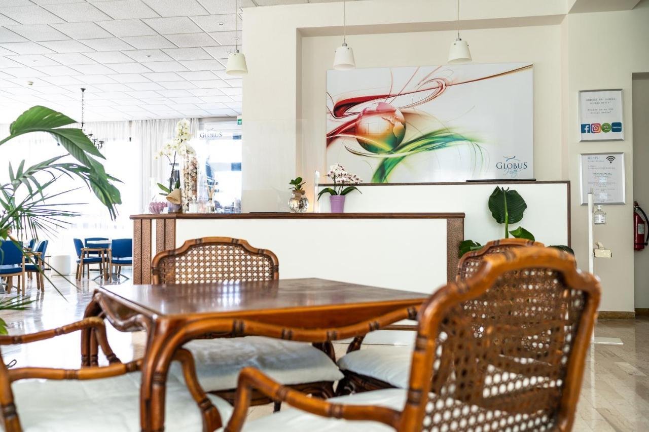 Hotel Globus بيلاريا-إيجيا مارينا المظهر الخارجي الصورة