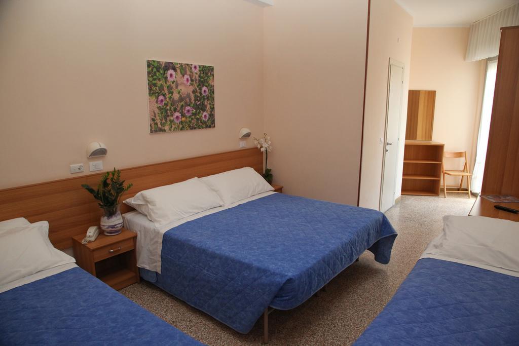 Hotel Globus بيلاريا-إيجيا مارينا المظهر الخارجي الصورة