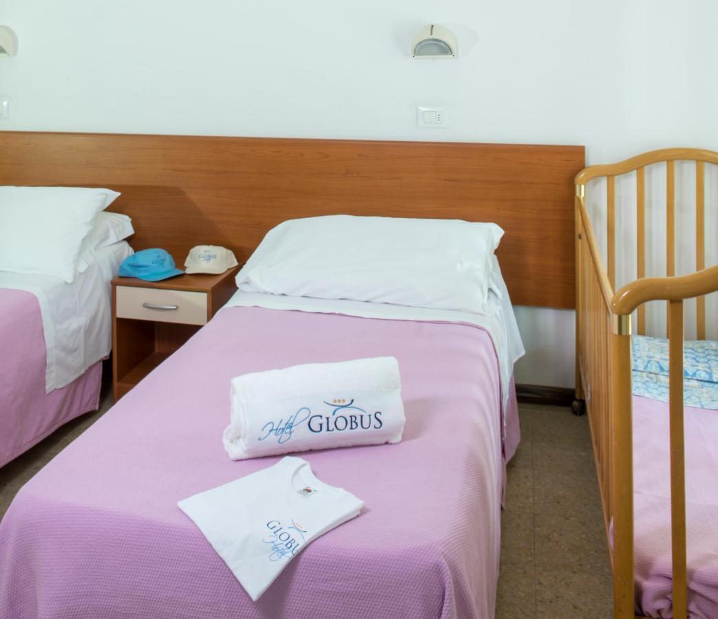 Hotel Globus بيلاريا-إيجيا مارينا المظهر الخارجي الصورة